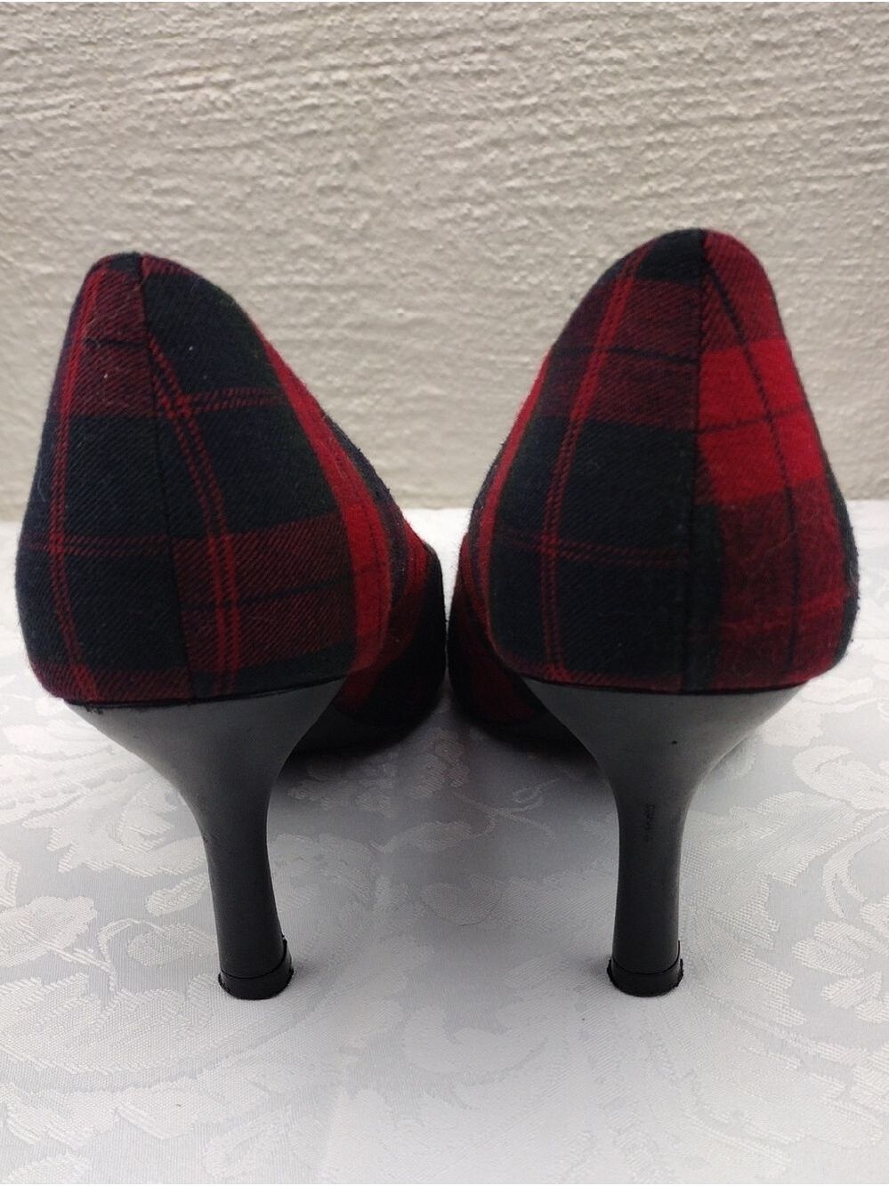Comfort Plus by Predictions Black Red Plaid Fabric Point Toe High Heel Pump Shoe - Picture 5 of 16